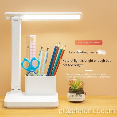 Candeeiro de mesa LED minimalista